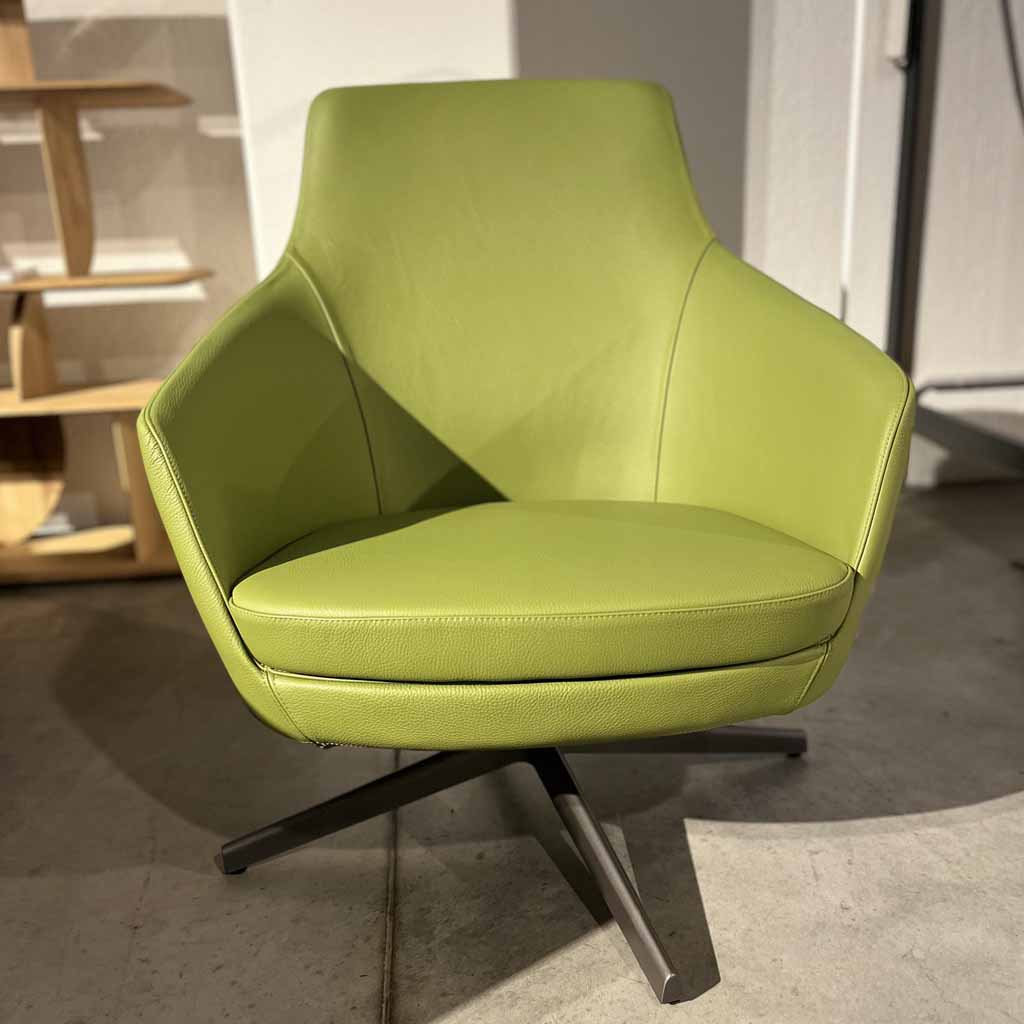 Poltrona BRESCIA girevole